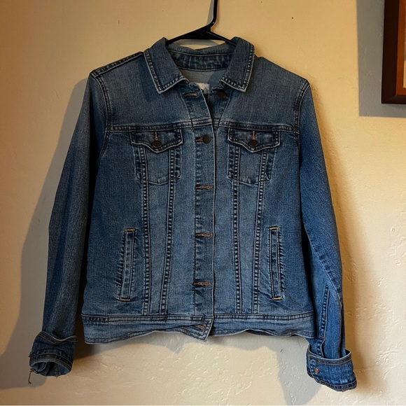 Jean Jacket - Picture 1 of 4